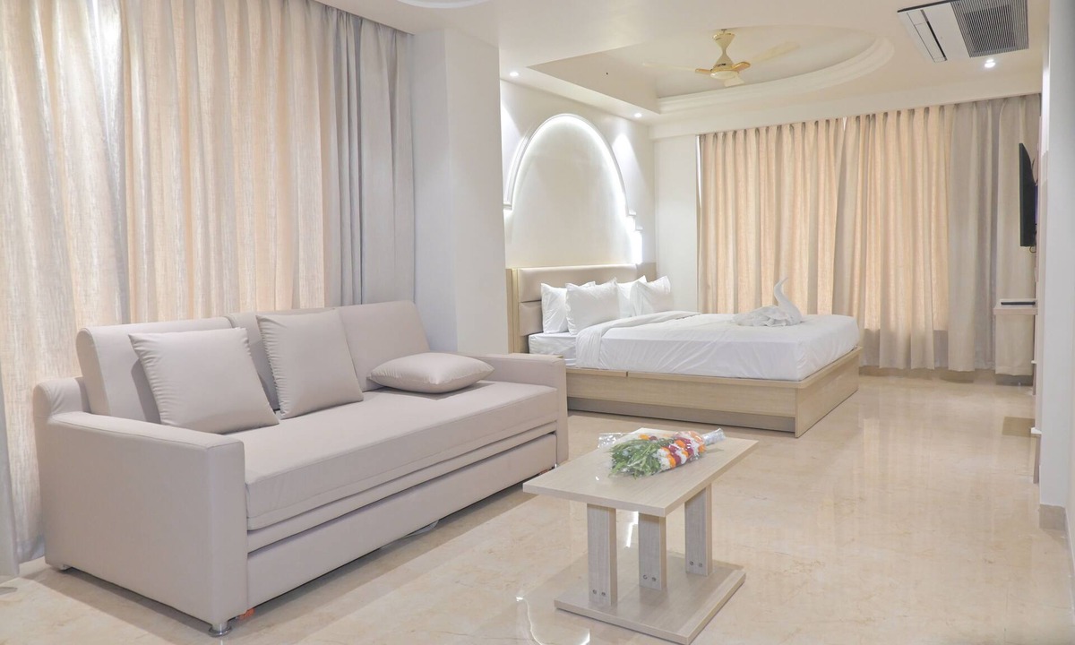 Maihar Hotel | Simran Sarovar Hotel
