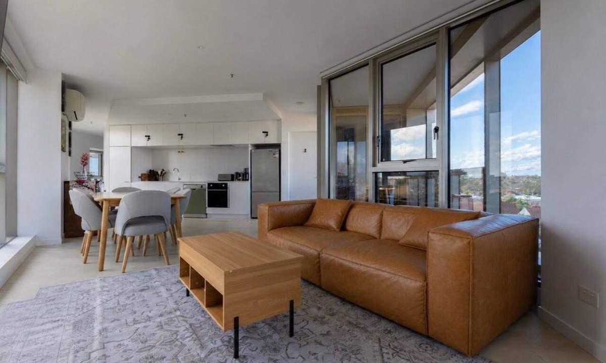 Flemington Apartment | Skyline-View 2-Bed Apartment Near Flemington