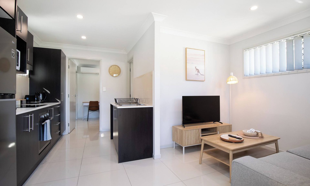 Rocklea Apartment | Smart Suites Self Check-in Apartments - 31 Freney