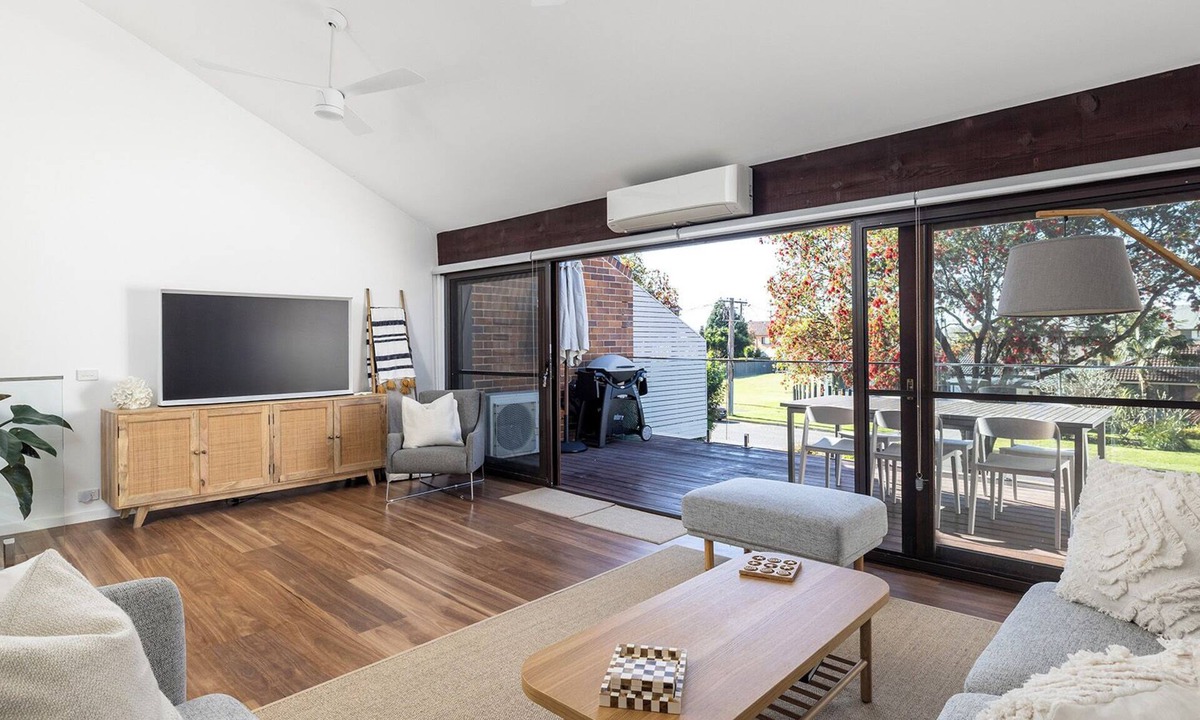 Corlette House | Solace by the Bay