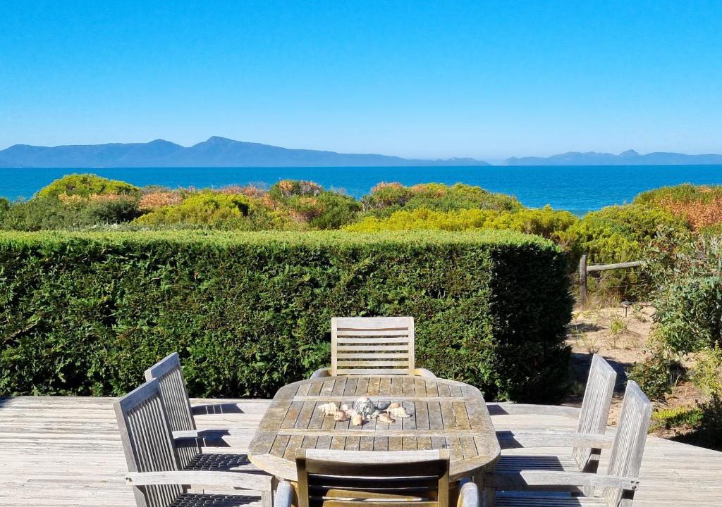 Dolphin Sands House | Southerlys Beach House