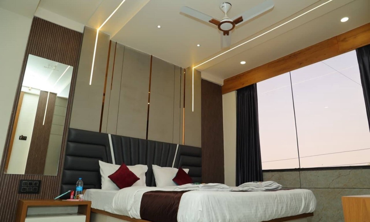 Jath Hotel | SP24 Restaurant and Lodge