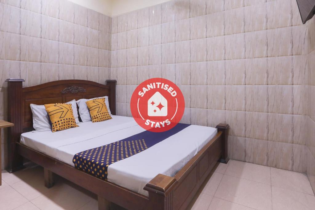 Periamet Hotel | SPOT ON 70091 4 Seasonz Residency