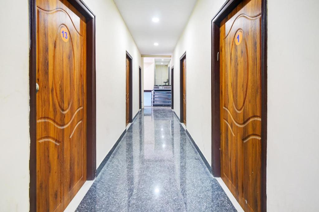 Narasapura Hotel | SPOT ON VN Boarding And Lodging