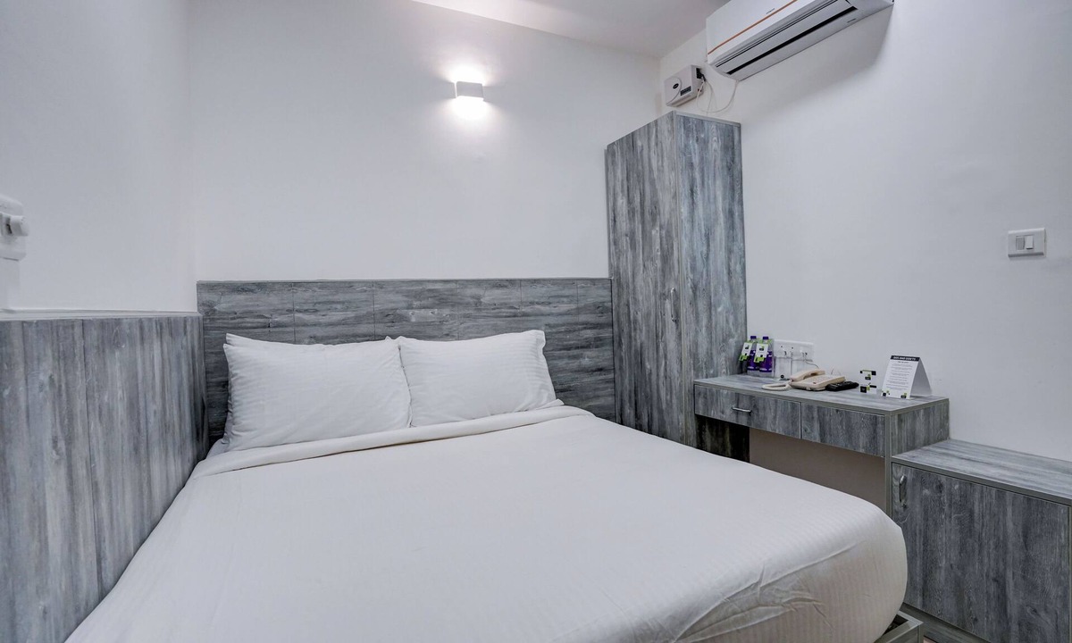 Gandhi Nagar Hotel | Sri Balaji Paradise