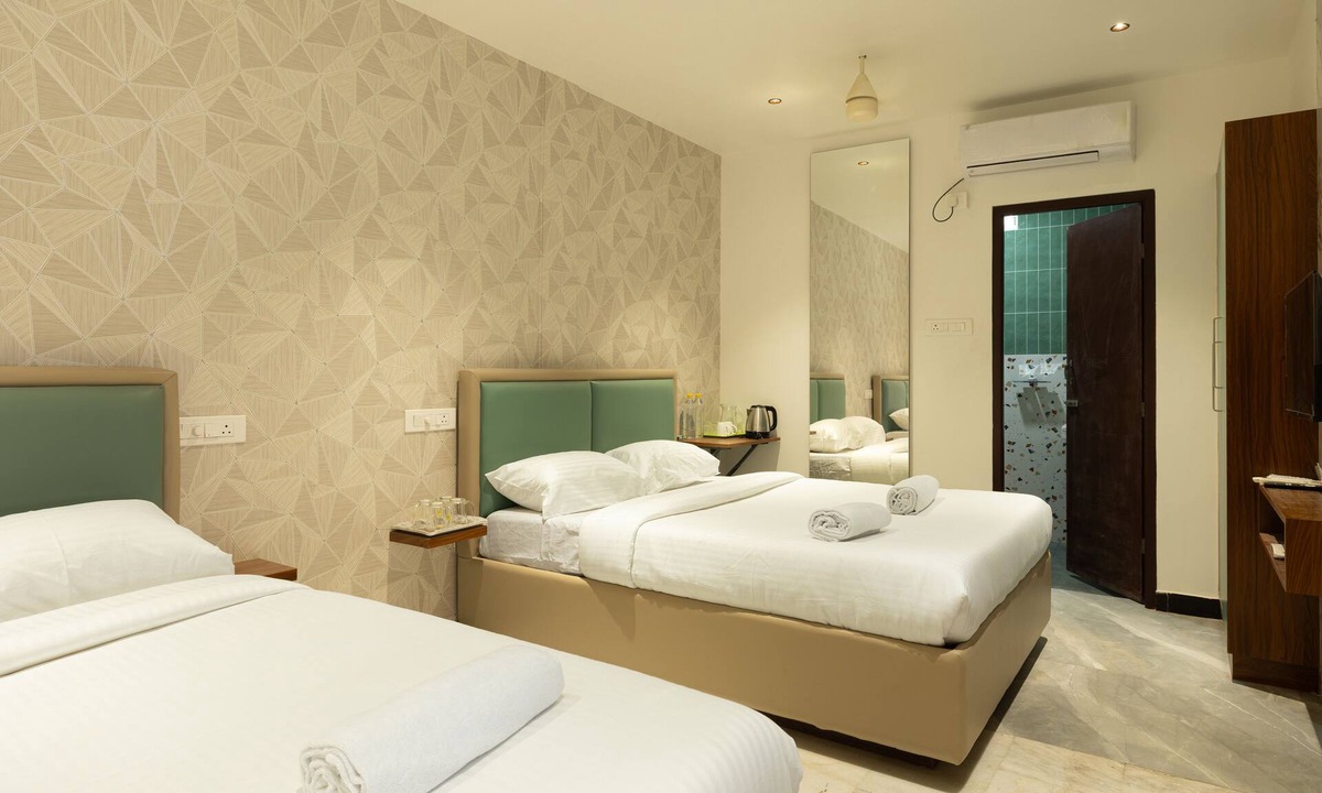 Peelamedu Hotel | Sri Varee Residency