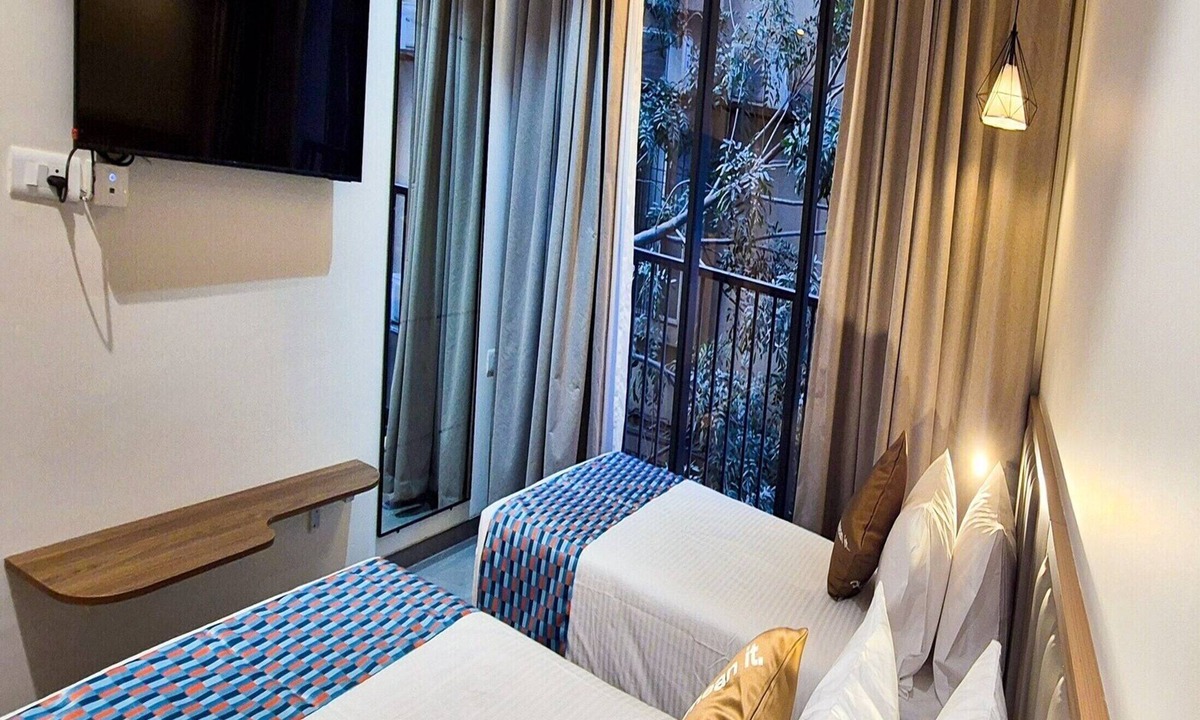 Gonda House | Standard King Roompalette Fairmont Gonda