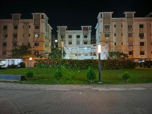 Madhyamgram Apartment | Starlight Guest House