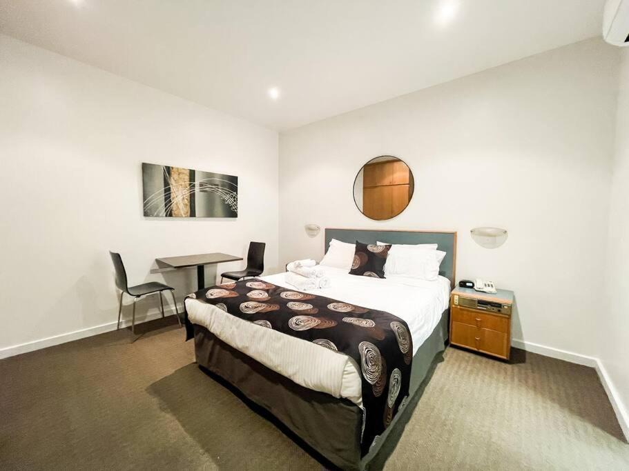 Adelaide Central Business District Apartment | Studio410/247 gouger st Ex hotel Rm at City