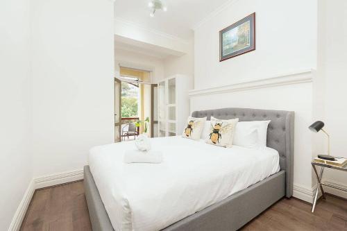 Millers Point Apartment | STUNNING SYDNEY HOME 8