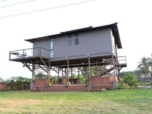Hatkalangda House | Subal's Farm Shack