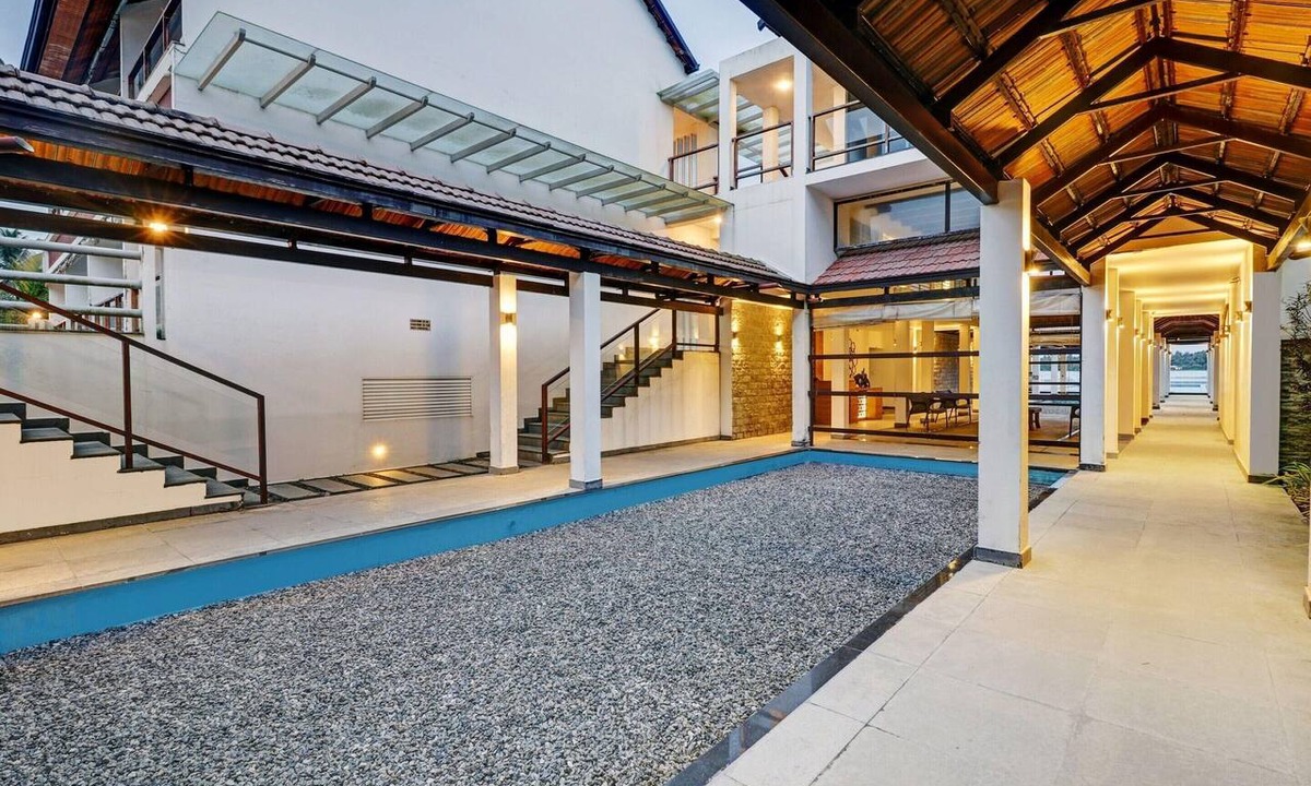 Vypin House | Suite With Sea View Palette Sealine