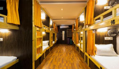 Juhu Hostel | Sunrise Dormitory