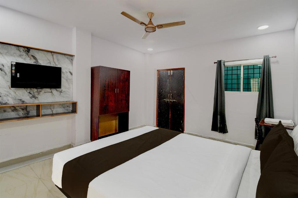 Hyderabad Hotel | Super Hotel O iva Holiday inn