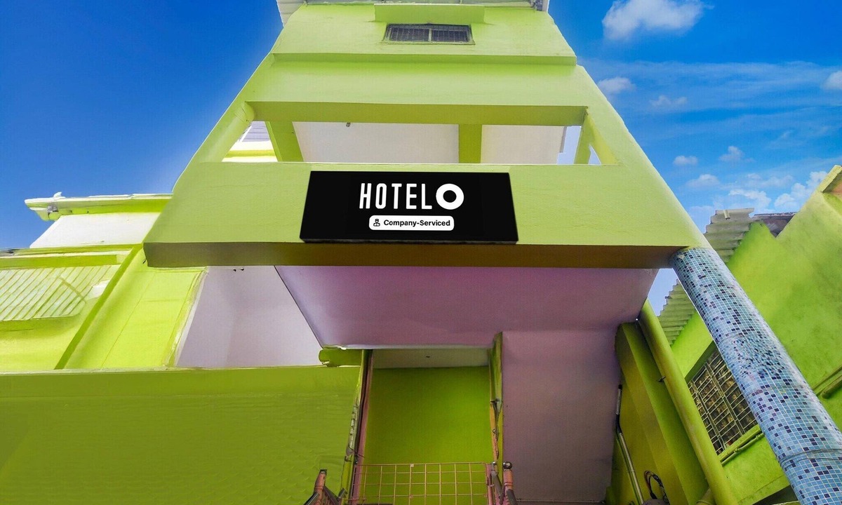 Kolkata House | Super Hotel O Shakuntala Park