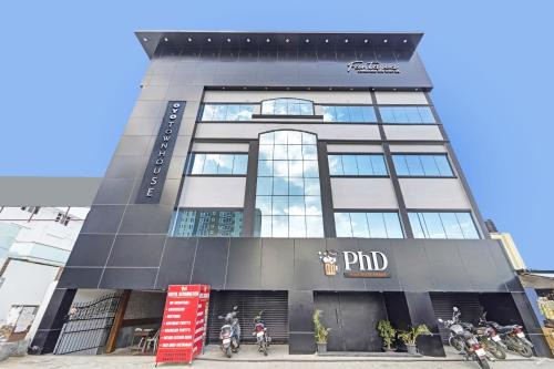 Semmencherry Hotel | Super Townhouse Fantasea Hotels Near OMR