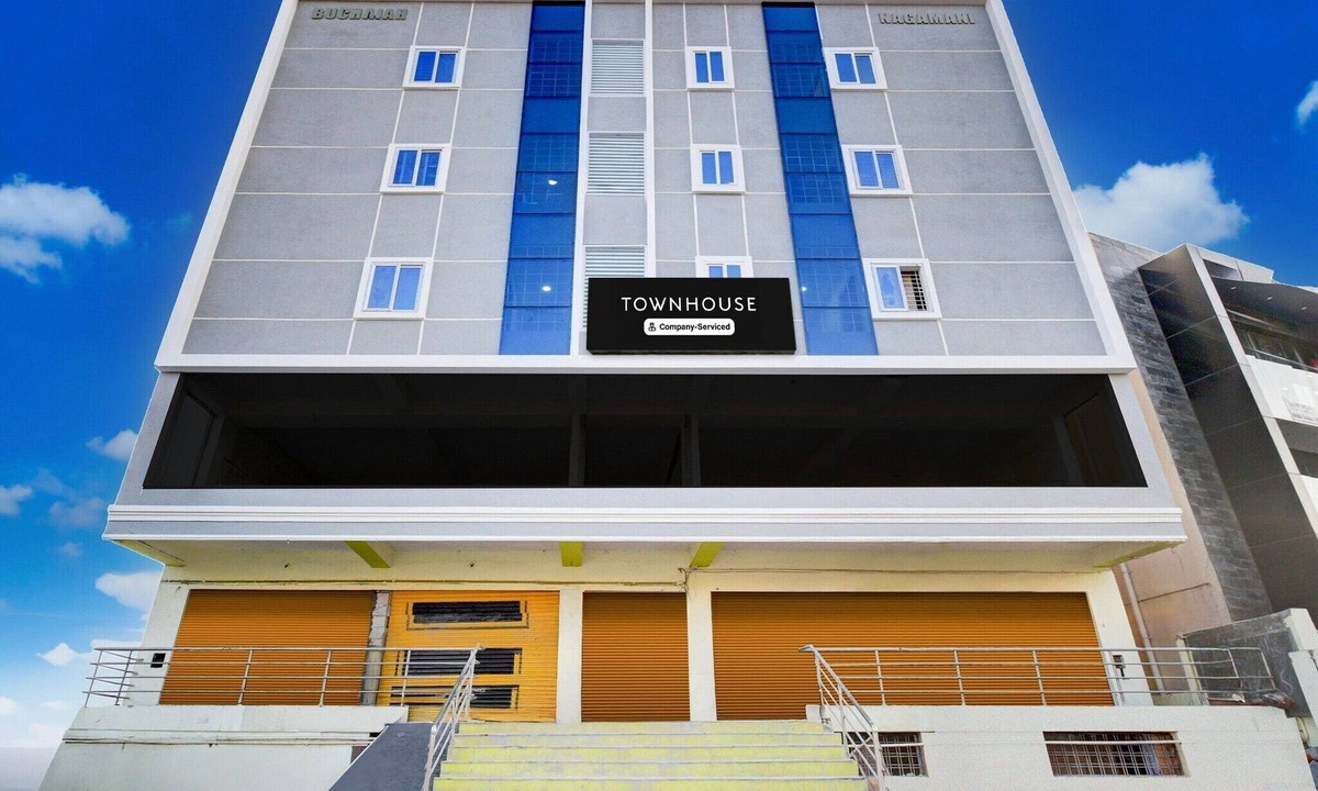 Hyderabad House | Super Townhouse LB Nagar Metro Station