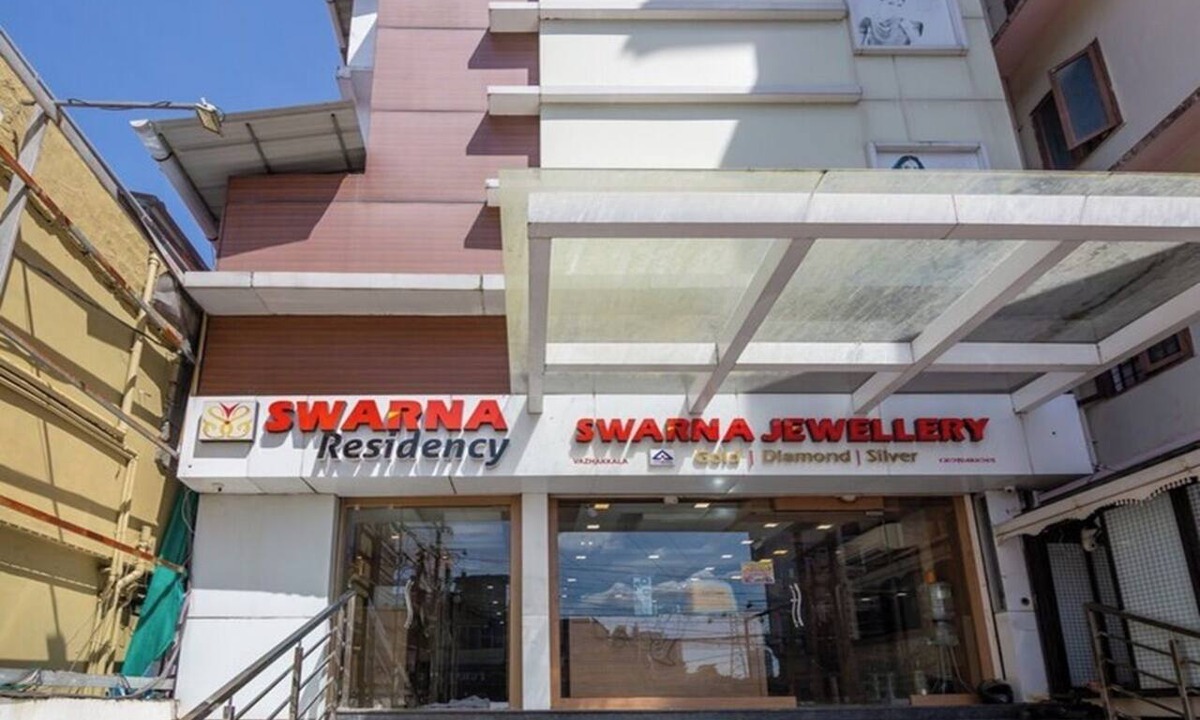 Kochi Hotel | Swarna Residency
