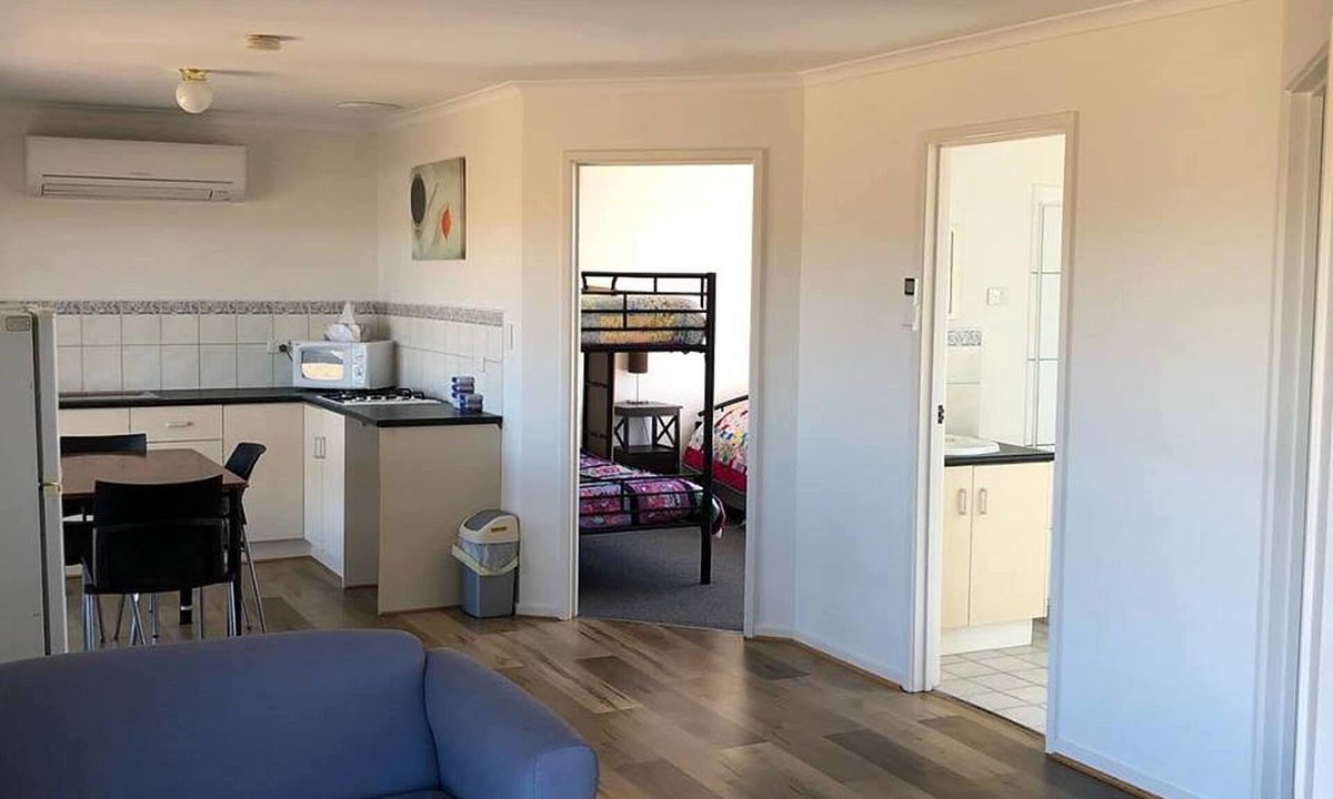 Wallaroo Cabin | Tarnasey Farm