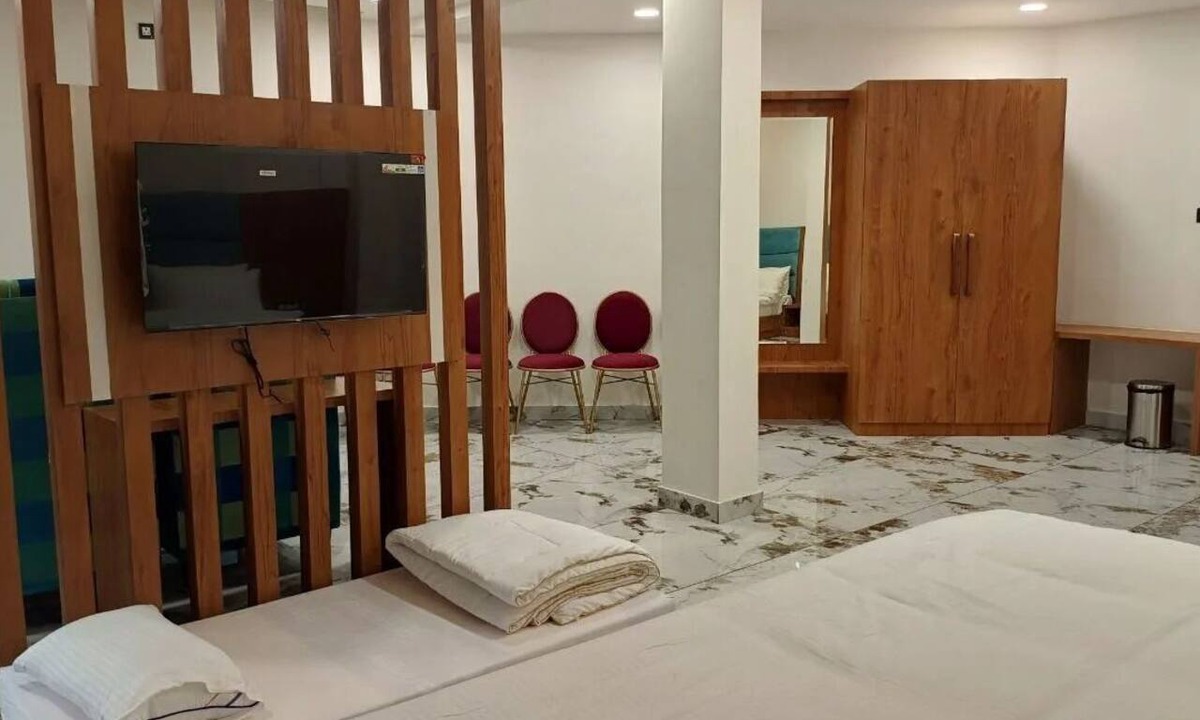 Tikamgarh Hotel | Tej Hotel & Restaurant