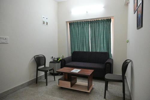 Malleshwaram West Apartment | The 11th Avenue F1