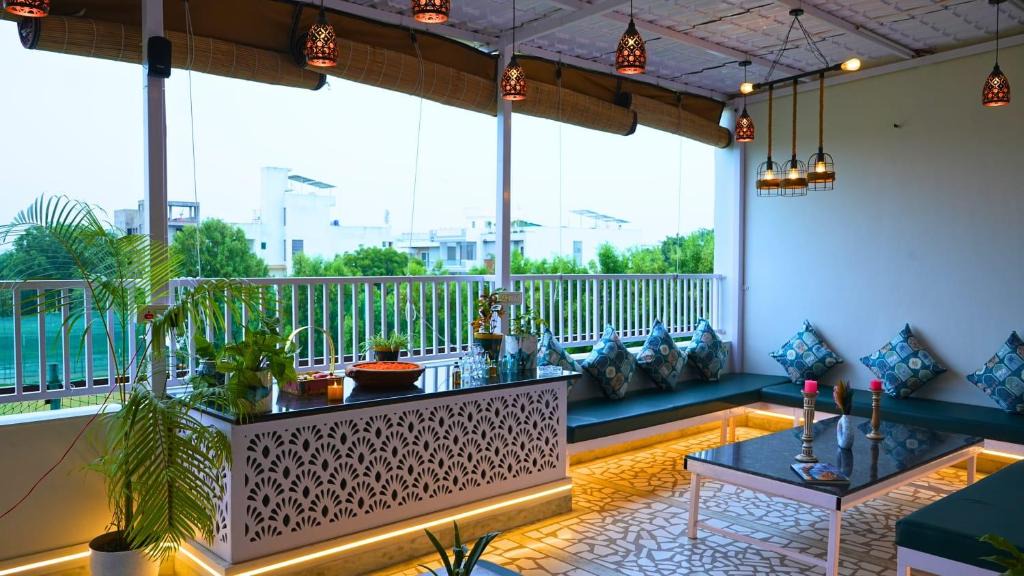 Gayariawas House | THE ARAVALI TERRACE LUXURY HOME STAy UDAIPUR