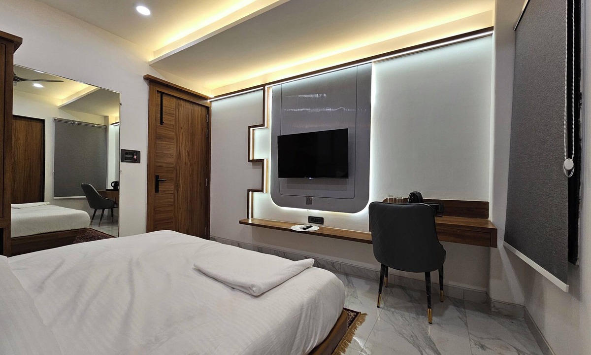 Gwalior Hotel | The Blu Pearl