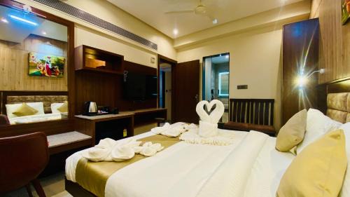 Indore Hotel | THE CLAN HOTEL - VIJAY NAGAR Indore