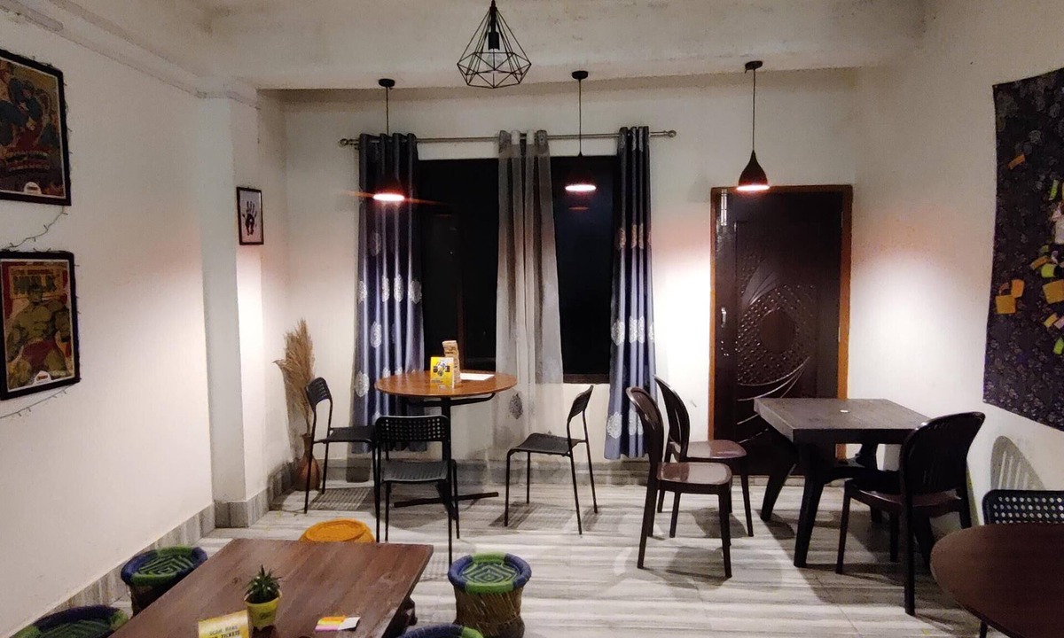 Darjeeling Bed & Breakfast | The Local Tribe Homestay Cafe & Hostel
