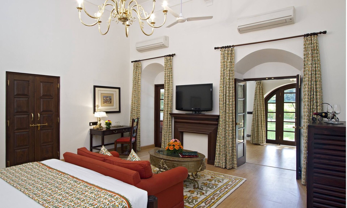 Sawai Madhopur Hotel | The Maharaja's Lodge, Ranthambore