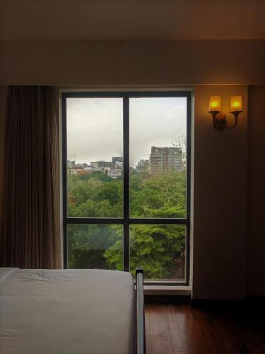 Banani Hotel | The Midori by Lakeshore, Gulshan , Dhaka
