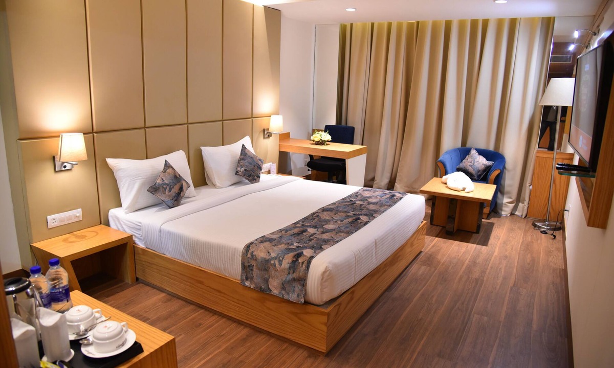 Gwalior Hotel | The Narayanam Hotel