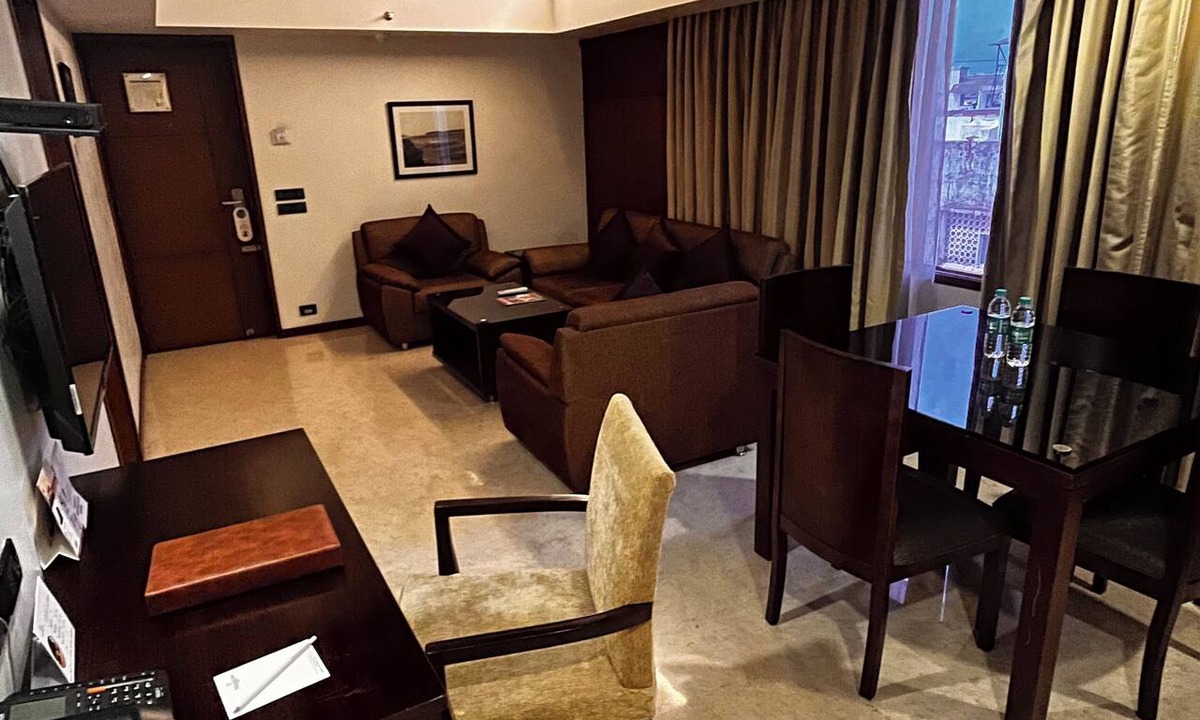 Adyar Hotel | The Ocean Pearl