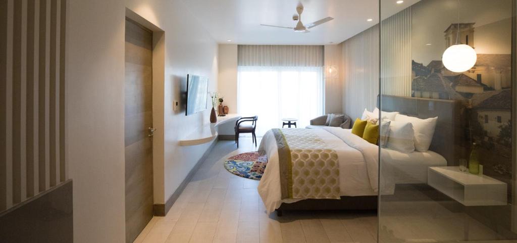 Arpora Hotel | The Park Baga River Goa