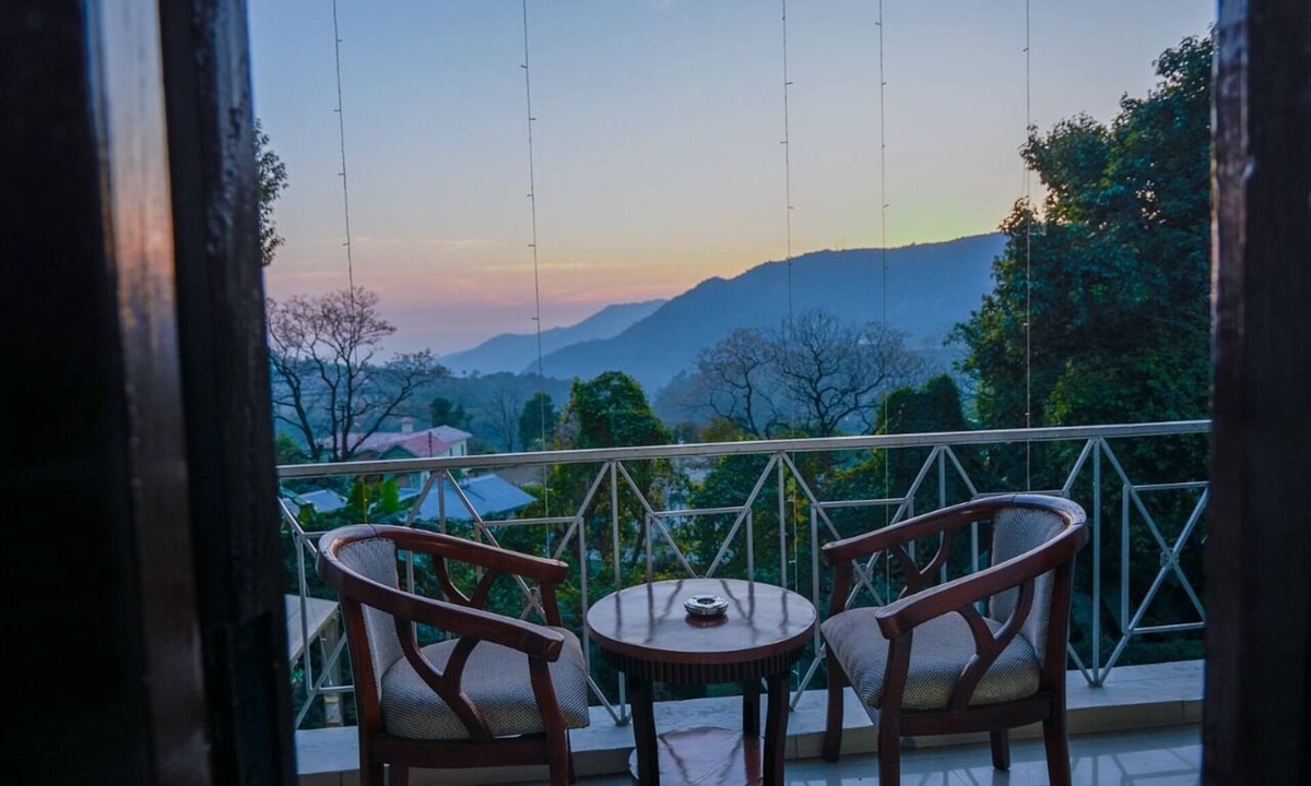 Bhimtal Hotel | The Pine Oak Resort