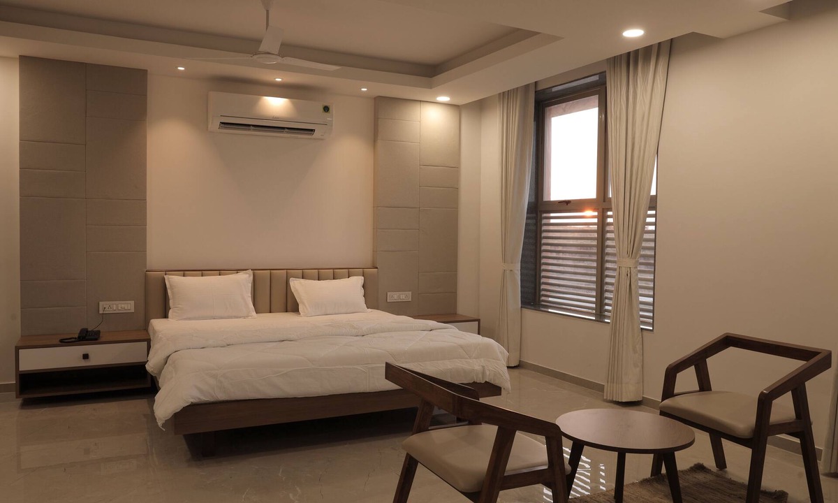 Bhuj Hotel | The Presidential Suites