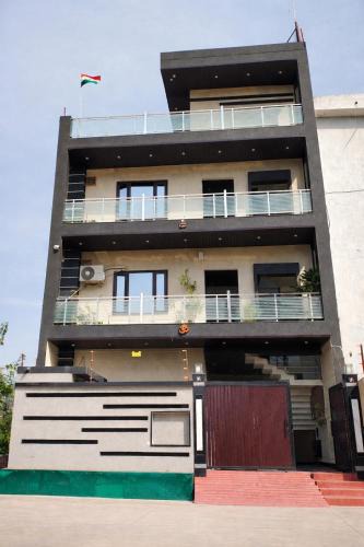 Faizabad Hotel | The Rama Junction