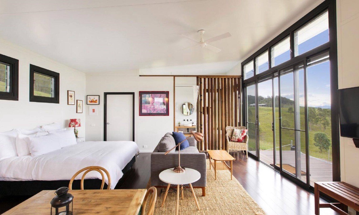 Gloucester House | The Ridge Eco Cabin, TOP NOTCH