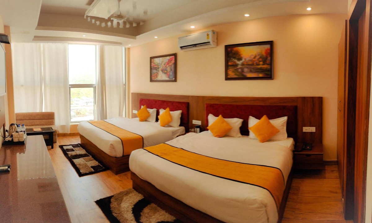 Katra Hotel | The Royal Bhumesh