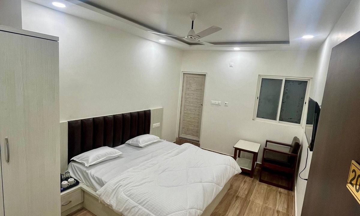 Gorakhpur Hotel | The Royal Darbaar