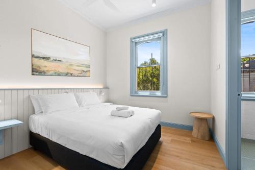 Redfern Hotel | The Surrey 5