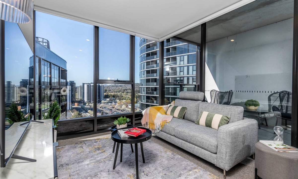 Phillip Apartment | ThLittle Luxe Phillip City Fringe Retreat