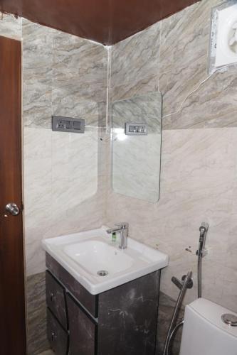 Puranpur Hotel | Tiger Woods
