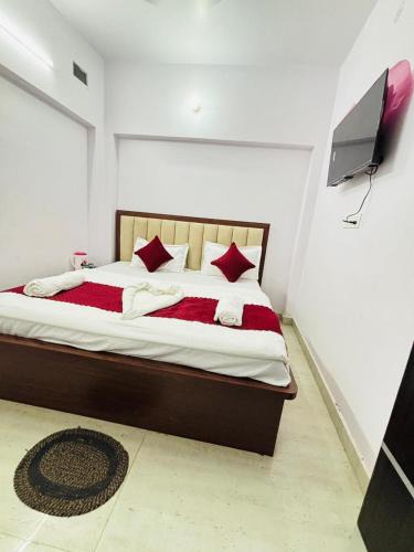 Varanasi Hotel | Tirth Comfort Stay