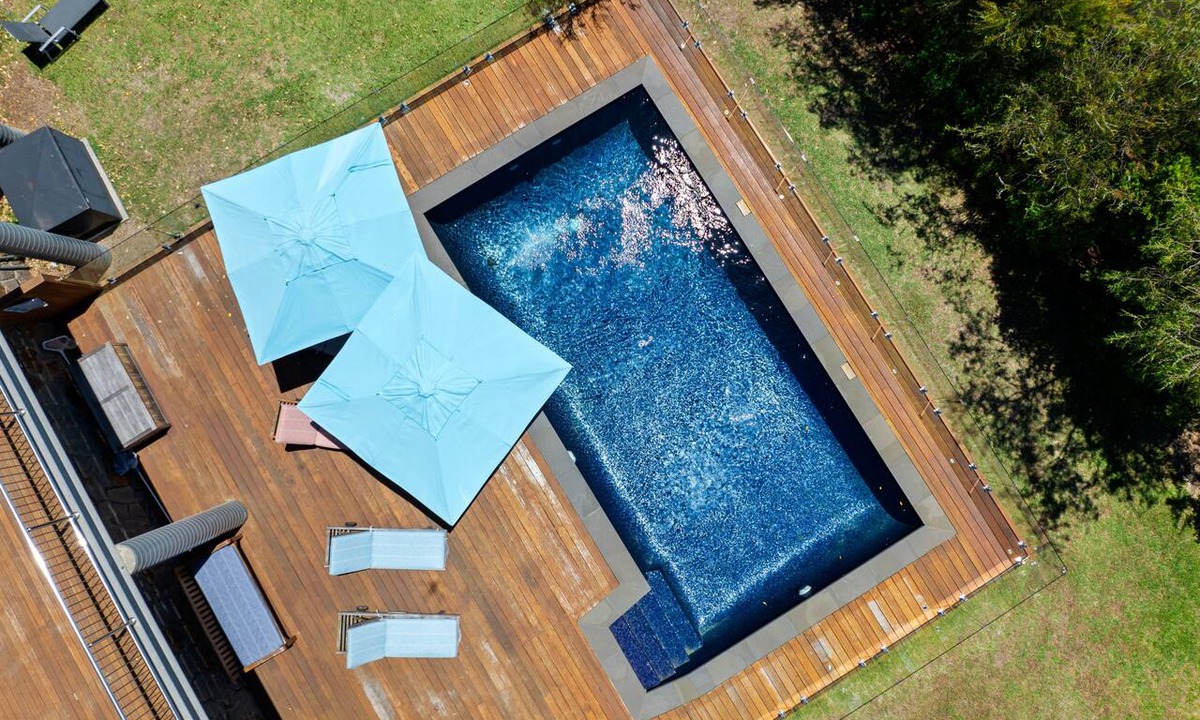 Rye House | Top Class Rye Getaway with Pool