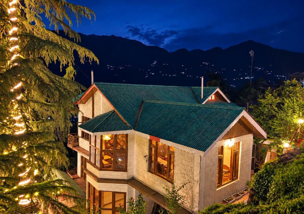 Naggar Hotel | Tora House