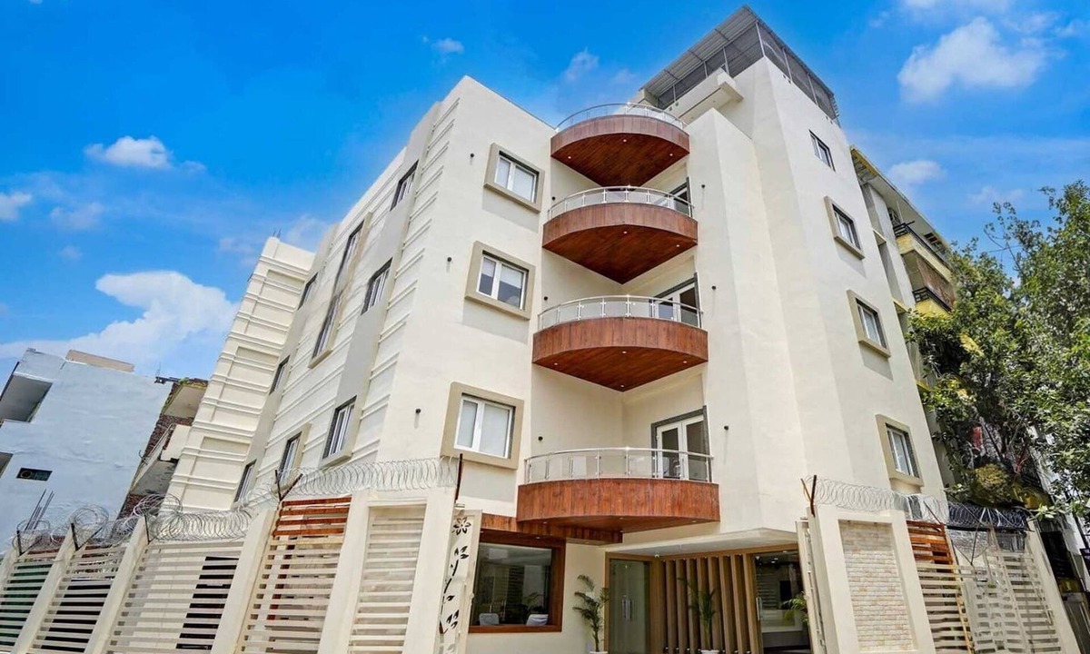 Varanasi House | Townhouse Khojwa Post Office