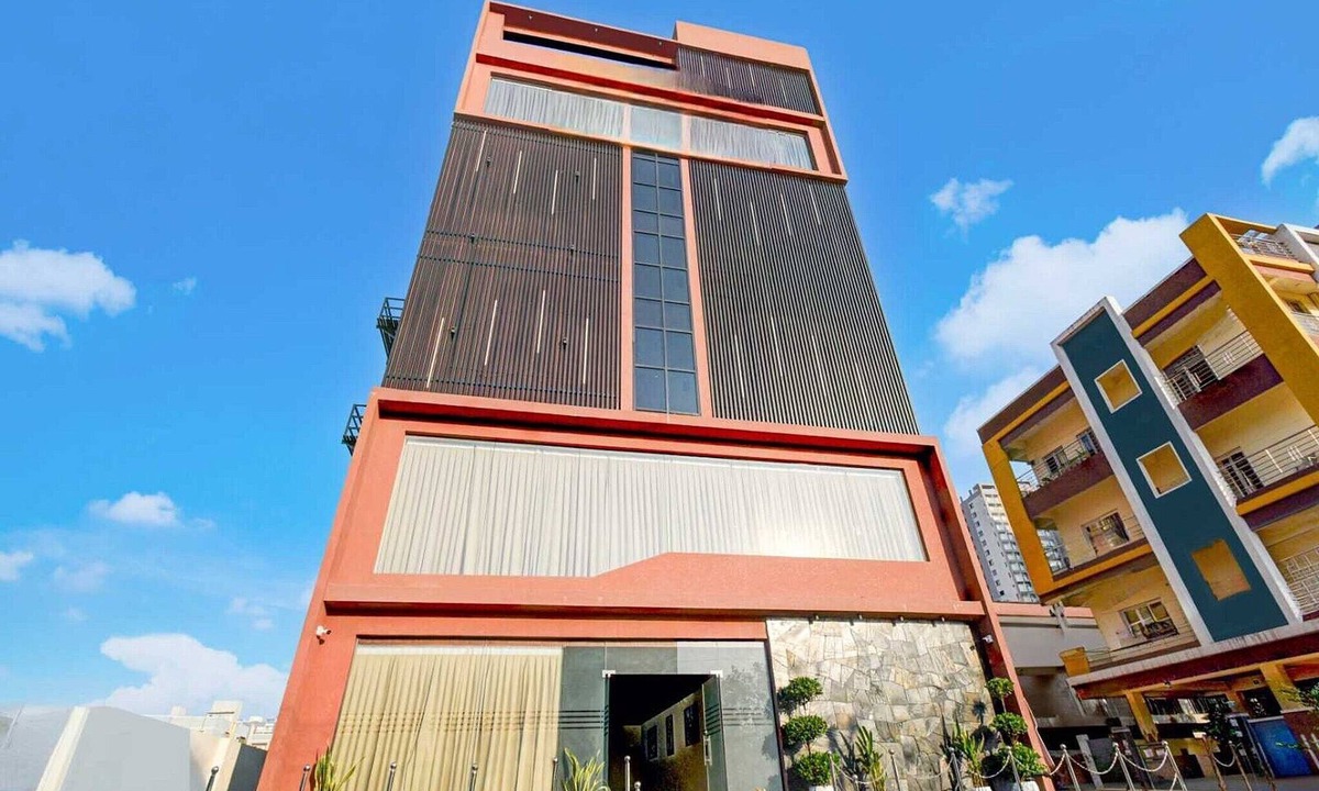 Kukatpally Housing Board Colony House | Townhouse LuLu Mall Hyderabad