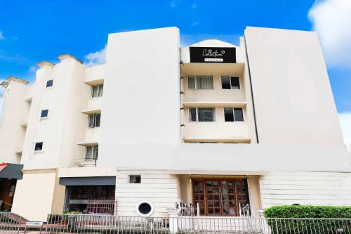 Vashi Hotel | Townhouse Oak Vashi MIDC