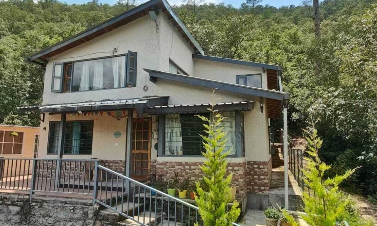 Kaul Ski Chalet | Tranquil chalet in Dhari for a relaxing stay with only nature for company